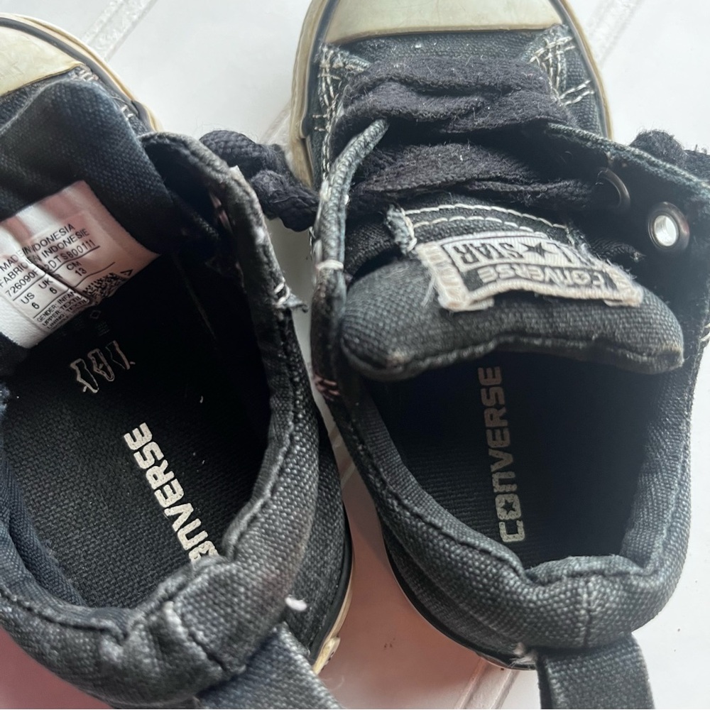 Converse Chuck Taylor All Star Low Top Black Canvas Toddler Shoes Size 6 726090F - Picture 5 of 5